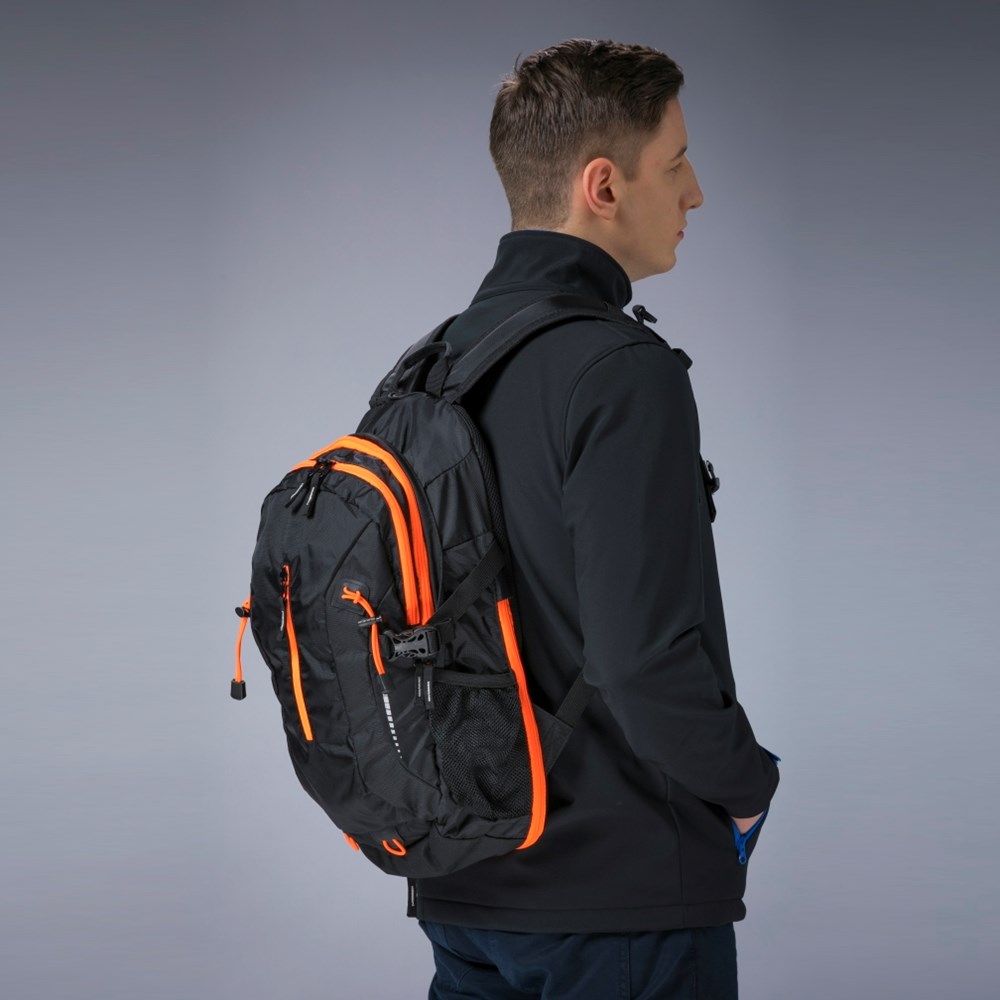 OUTDOOR RUCKSACK FLASH L